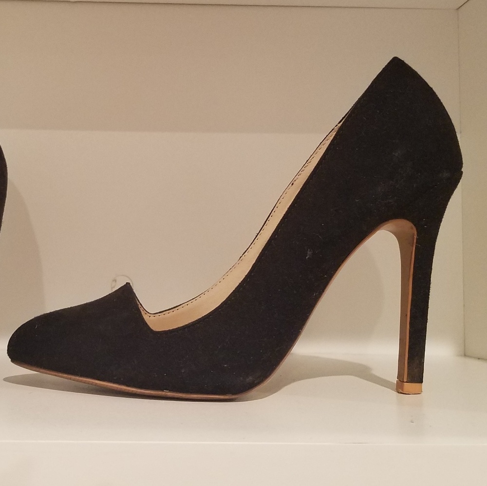 Faux Suede Pumps